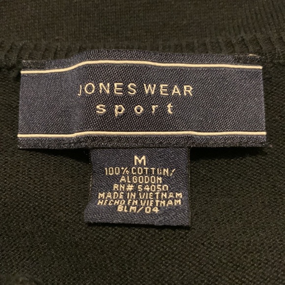 Jones Wear Sport Soft Top with Sequins - Picture 4 of 5